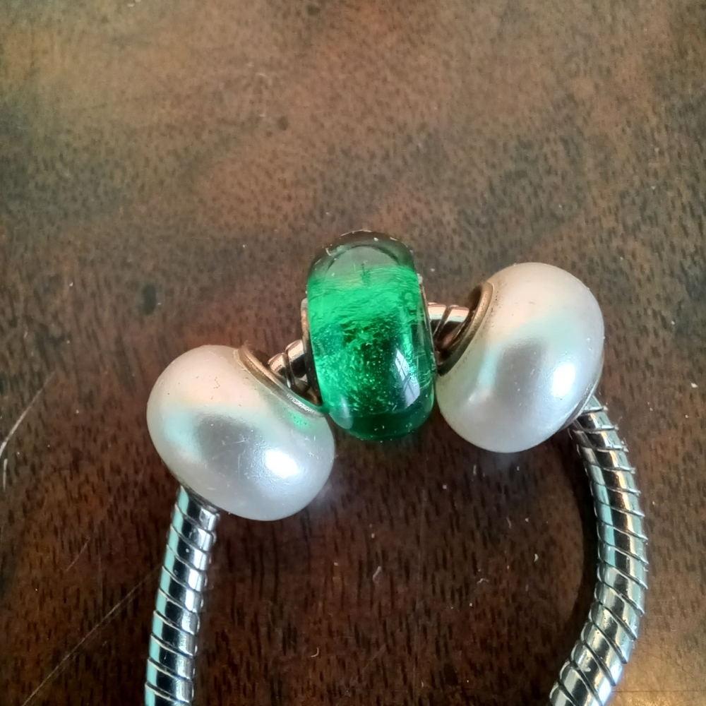 Faux Pandora Like Charm/ Placer  6112